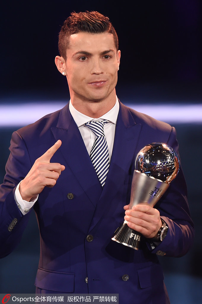 他是从谷底往上爬的那种人