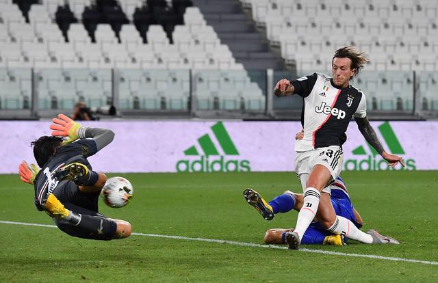 广东男篮末节逆转浙江（广东男篮末节上演逆转，力克浙江）