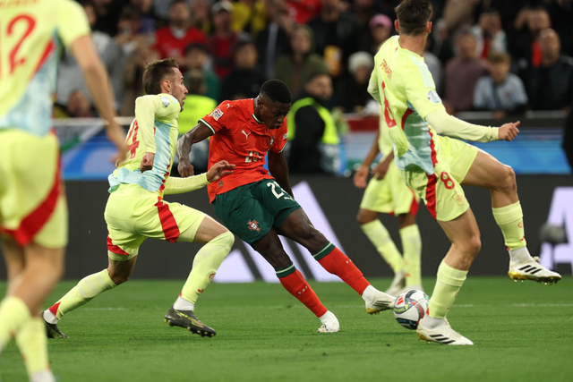 齐沃：我承担丢12个球的责任，但其中有7个发生在两场比赛里（齐沃：12粒失球我负责，但有7球集中在两场比赛）