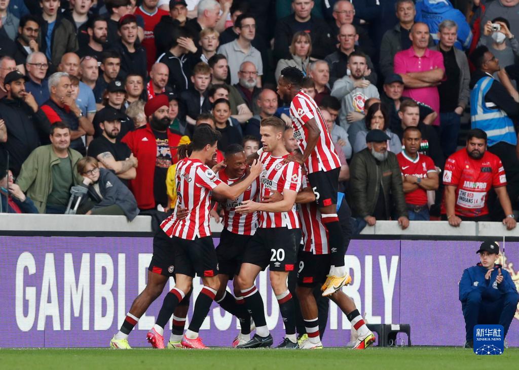 快攻战术被他们玩明白了（他们已把快攻战术吃透了）