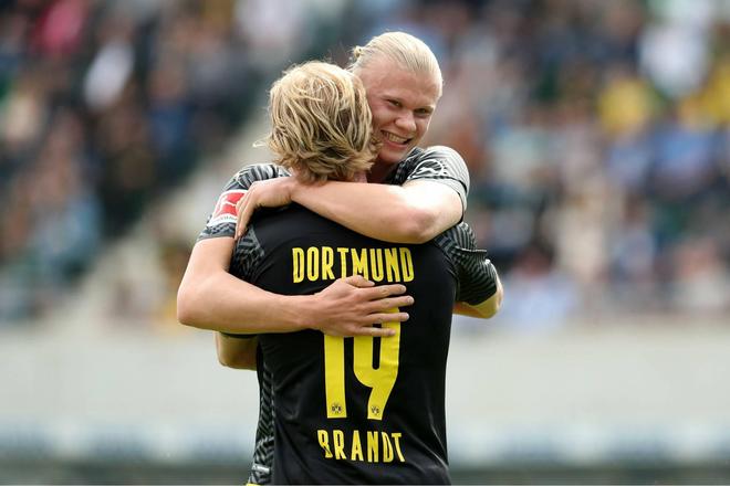 自然年为五大联赛球队+法国队进球60+，姆巴佩是近67年来首人（姆巴佩自然年为五大联赛俱乐部与法国队攻入60球以上，创近67年首例）