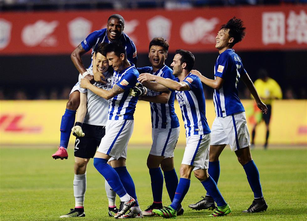 杜篮特篮下强打稳定胜局（杜兰特内线强攻锁定胜局）