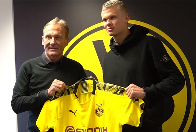 沙特联战报：凯西制胜，十人吉达国民2-1胜胡拜尔库迪西亚（沙特联综述：十人吉达国民2-1力克库迪西亚，凯西献绝杀）