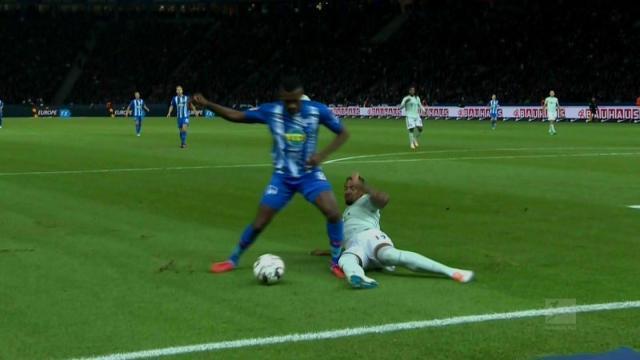 一场0比0，让张琳芃险成罪人，陈威救了他，上港将对他下狠手？（0-0闷平，张琳芃险成背锅侠，陈威零封救主，上港会对他重罚吗？）