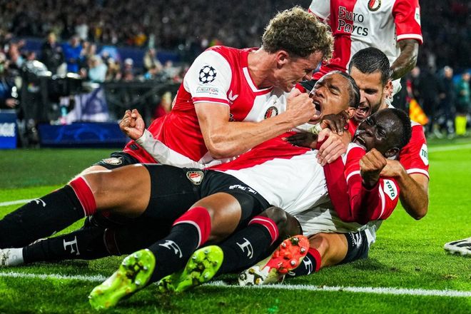 踢球者评德甲第11轮最佳阵容：卡尔、奥利塞、于帕、拜尔入选（《踢球者》评出德甲第11轮最佳阵容：卡尔、奥利塞、于帕、拜尔在列）