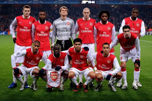 世体：施洛特贝克仍犹豫与多特续约，皇马与巴萨将争夺他（世体：施洛特贝克对与多特续约尚存迟疑，皇马巴萨或将展开争夺）