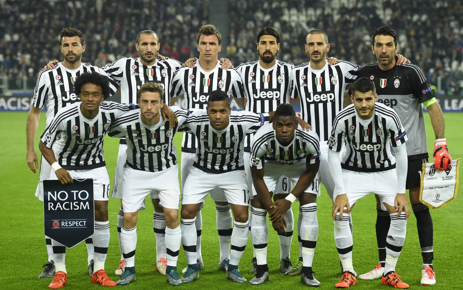 斯科尔斯、卡拉格都认为：哈白布是足球历史上最佳中场组合（斯科尔斯与卡拉格一致认定：哈白布堪称足坛史上最强中场三人组）