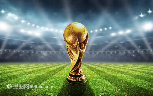 电讯报：纽卡有意引进小将斯密特，该球员非常乐意在一月加盟（电讯报：纽卡追逐小将斯密特，球员愿一月加盟）